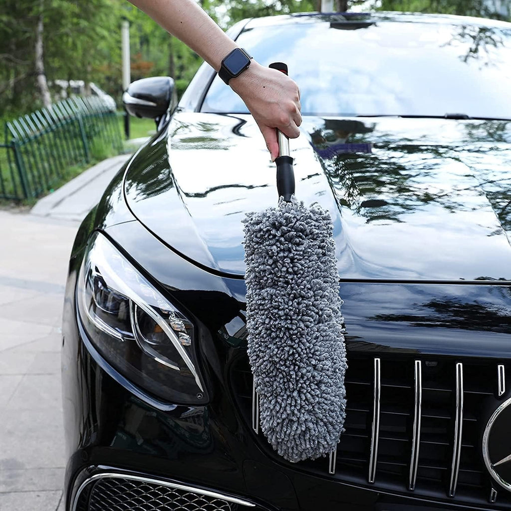 Microfiber car duster cleaning bodywork