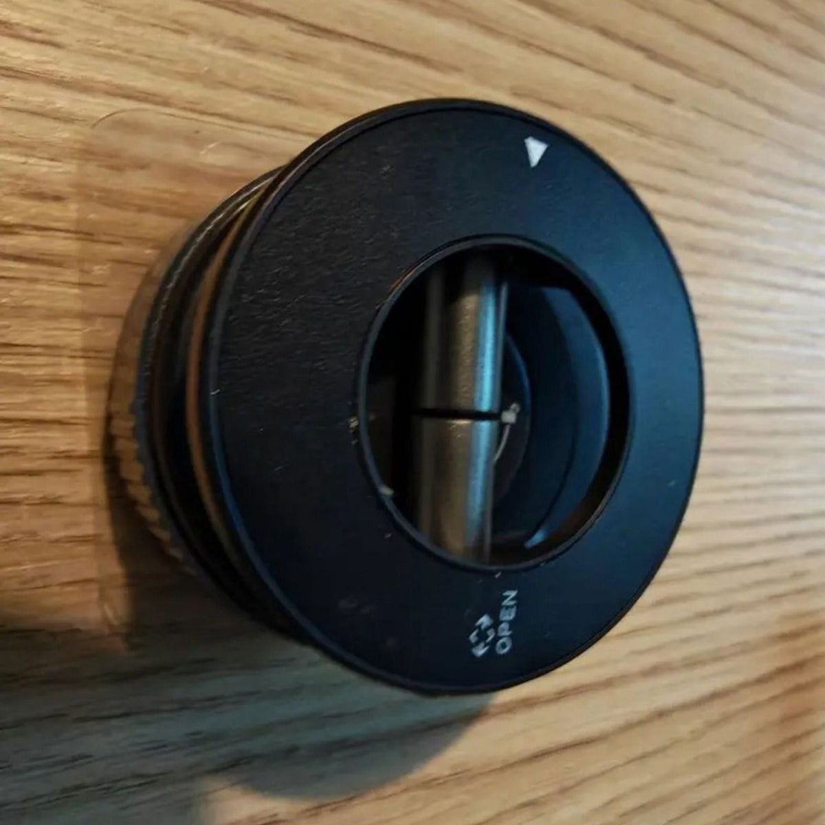 Magnetic Vacuum Suction Car Phone Holder with 360° Rotation
