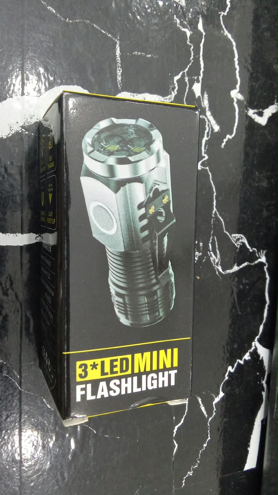 Mini 3 LED Flashlight Torch with Pocket Clip